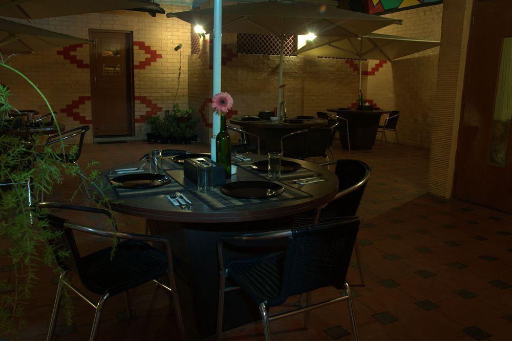 Hm Suites & Studios Bangalore Luaran gambar