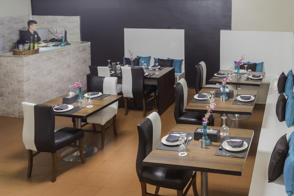 Hm Suites & Studios Bangalore Luaran gambar