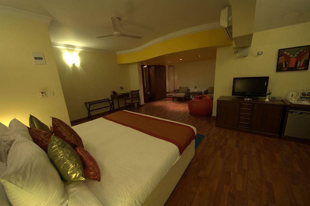Hm Suites & Studios Bangalore Luaran gambar