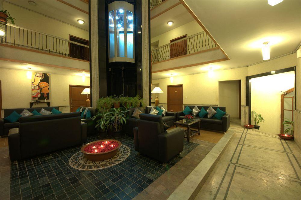 Hm Suites & Studios Bangalore Luaran gambar
