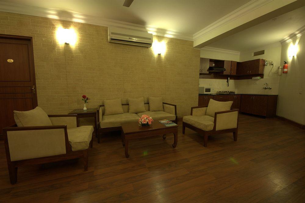 Hm Suites & Studios Bangalore Luaran gambar